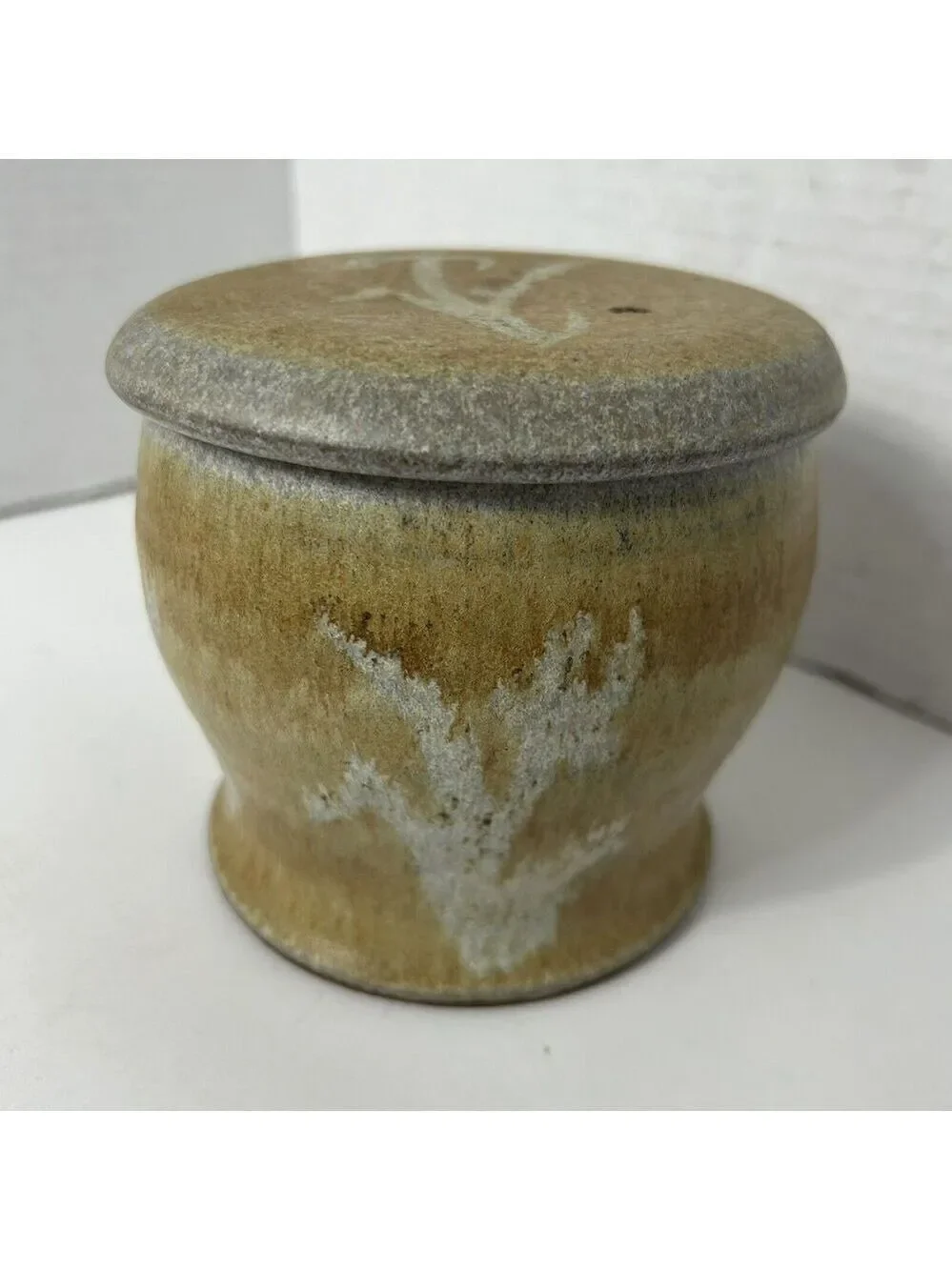 Art Pottery Butter Bell Handmade Signed Ceramic Stoneware Art Pottery 4x5”